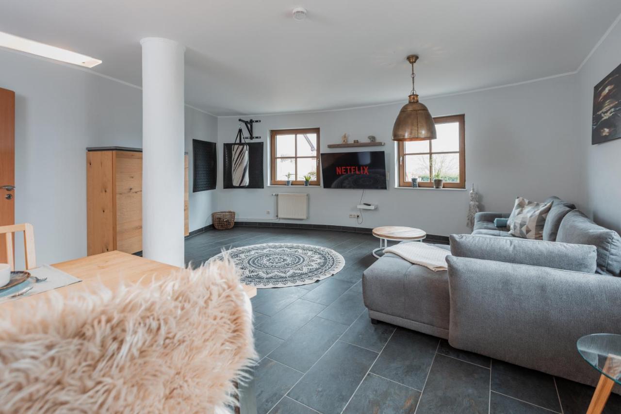 Erholung In Der Natur In Moselnaehe, King Size Bett, Netflix, Waschmaschine, Trockner Bengel Exterior photo